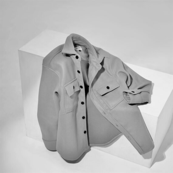 Jacket with pouch pocket