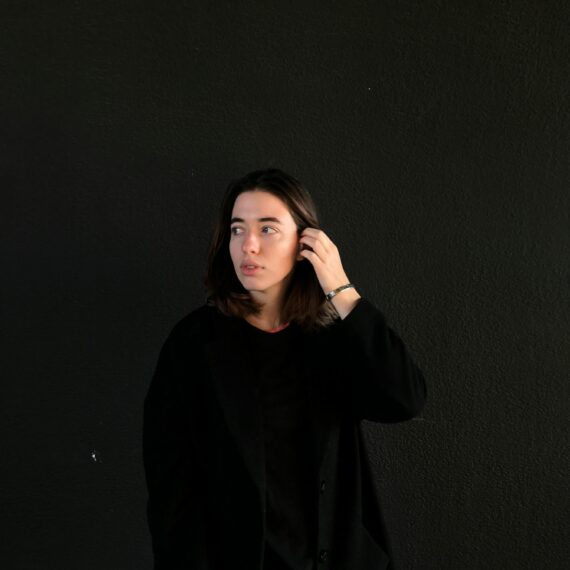 Round neck sweater